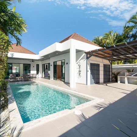 Villa Indra Xxx Rawai Luaran gambar